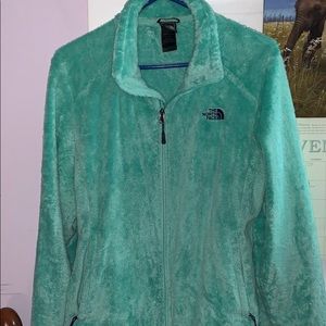 ❄️XL FUZZY TURQUOISE “THE NORTH FACE” FLEECE❄️